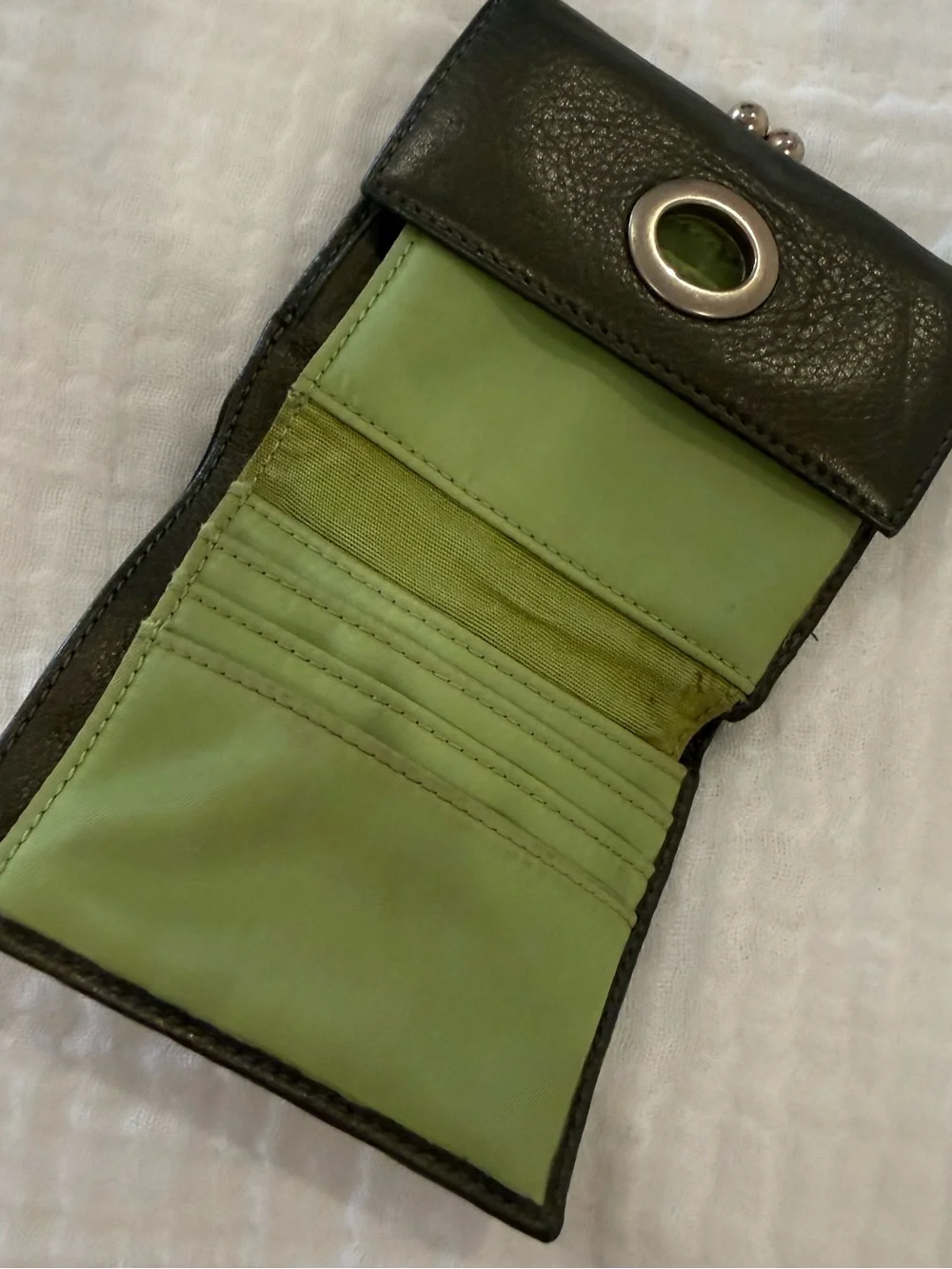 HOBO The Original Vintage Green Pebbled Leather Clasp Turnlock Trifold Wallet